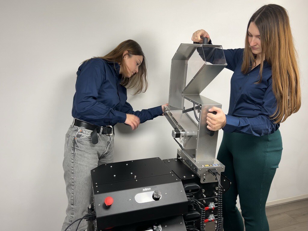 Plastic Shredder Recycling Solution for Plastics and 3D Prints 3devo